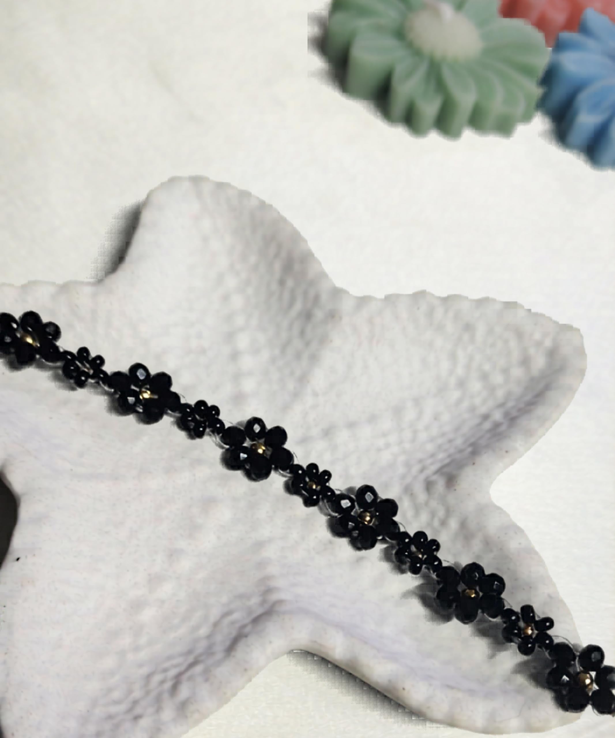 Sajora Black Petal Bracelet