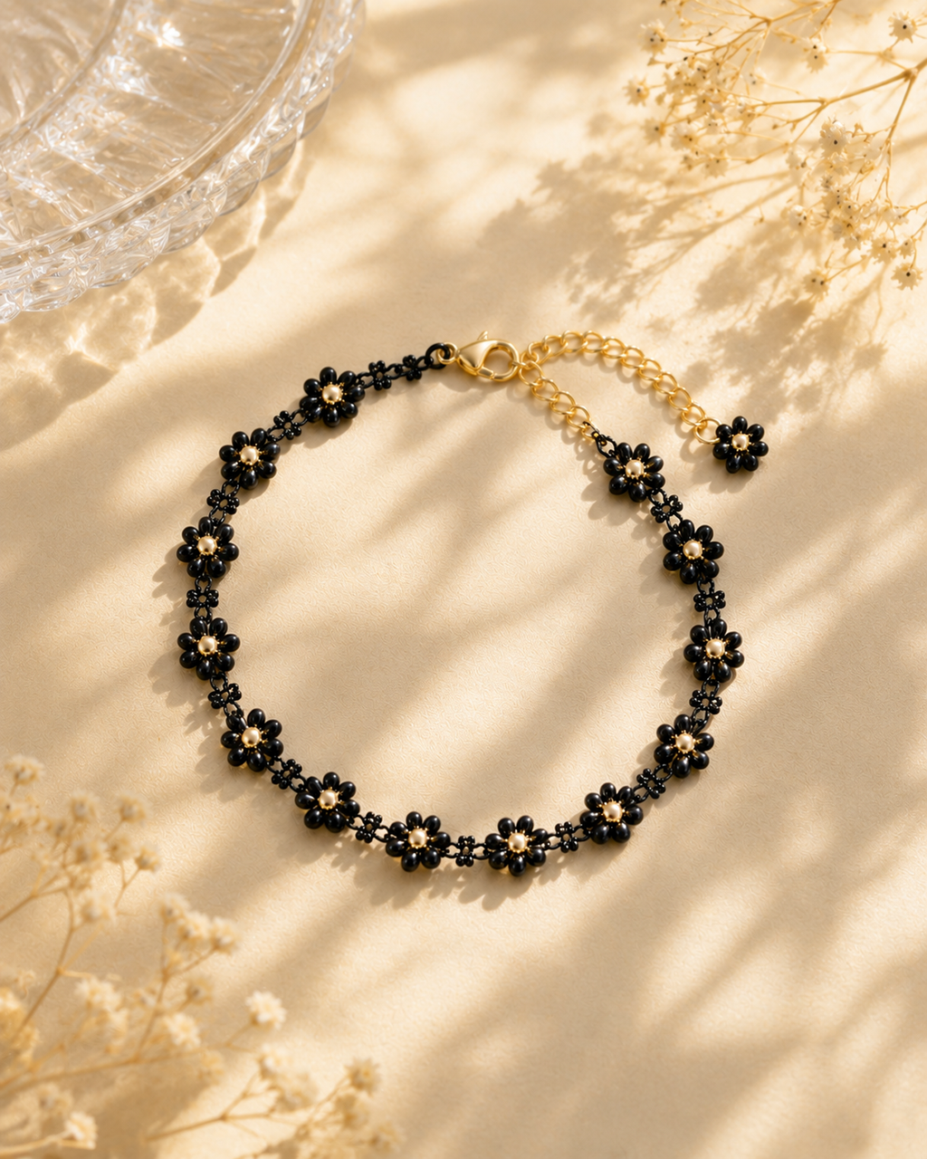 Sajora Black Petal Bracelet